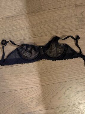 Jennifer Lopez Black Sheer Lace Underwire Bra